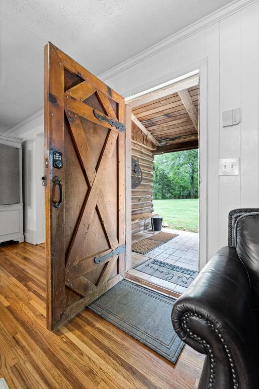Refuge Ranch Retreat Log Cabin Lake 53+ Acres Locust Grove Exteriér fotografie